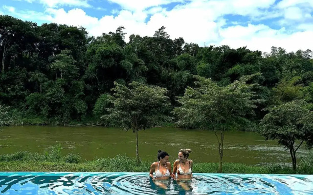 Kandy Cabana Eco Resort