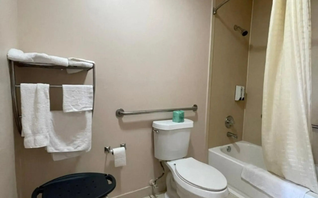 Garden Inn & Suites