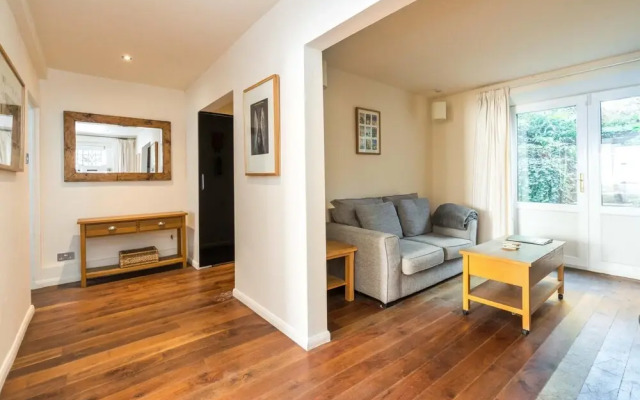 Super 1BD Flat in the Heart of Blackheath Village