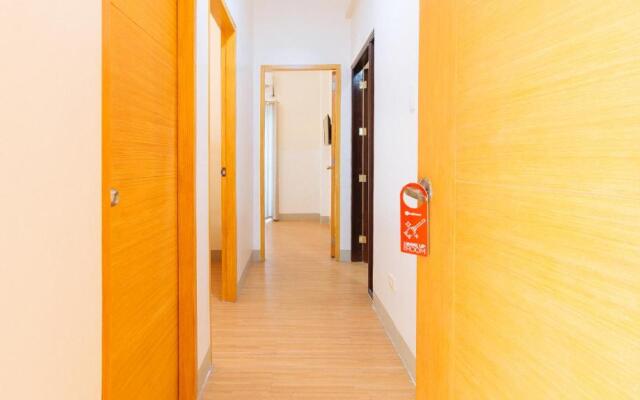 RedDoorz Plus @ IMU1 Suites Paranaque