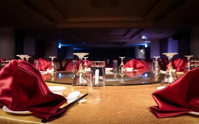 Hione Holiday Hotel