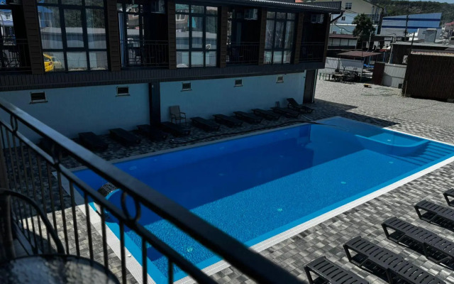 Джубгский дворик