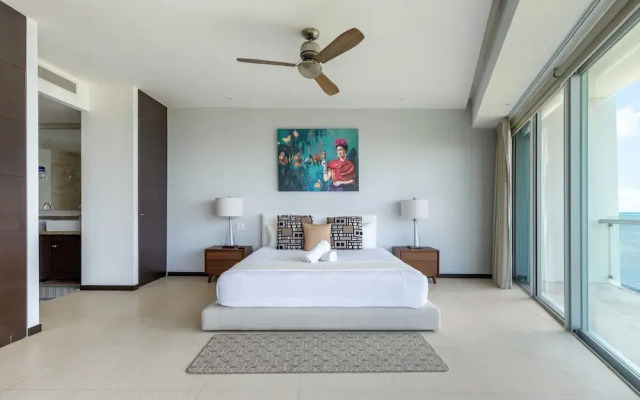 Beautiful Beachfront Apartments