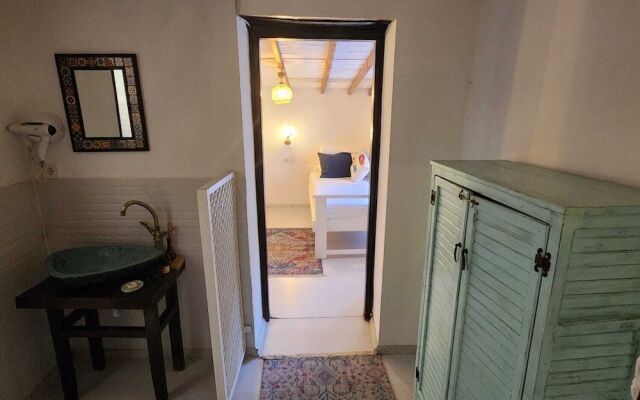 Kapela Tas Otel Alacatı