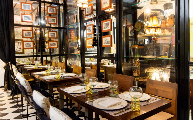 Hotel Casa Lola Deluxe Gallery