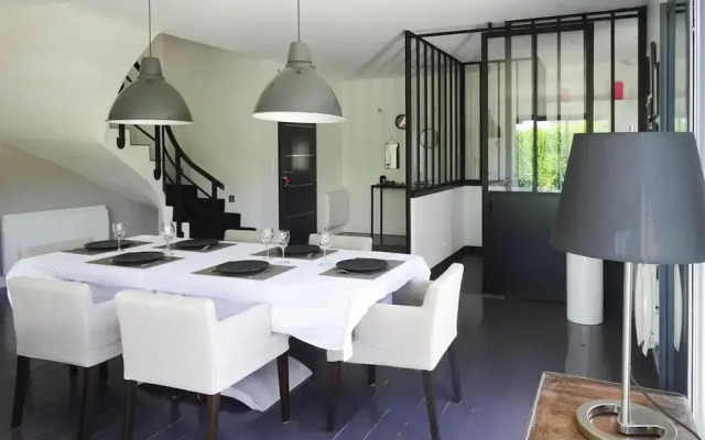 Modern Holiday Home in a Quiet Location in Benodet