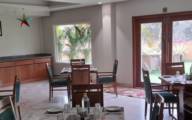 The Lalita Grand