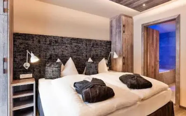 Mountain Spa Residences