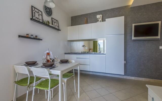 Apartment COLOR GREEN