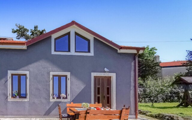 Amazing Home in Rijeka With 2 Bedrooms and Wifi