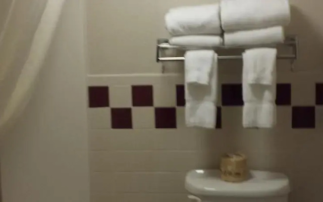 Americinn Hesston