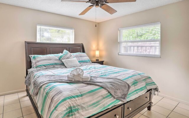 Sun-kissed Largo Escape: Private Pool & Patio