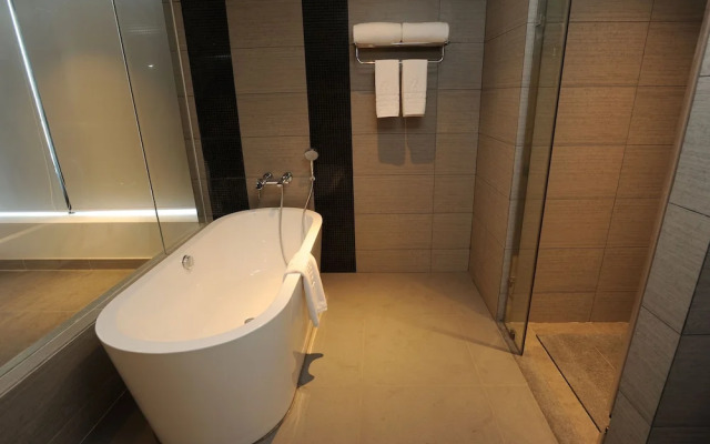Yangon Thanlwin Hotel