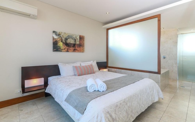 Luxury 2 Bed Apartment located in the Santai Resort – Guest Rooms – Casuarina