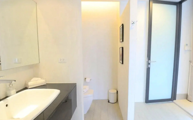 Baby Grand Hua Hin Hotel