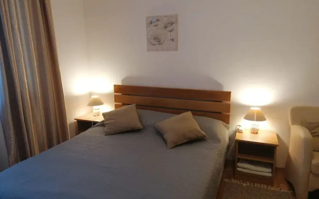 Apartment And Rooms Nevenka
