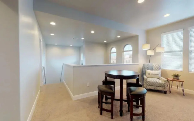 Endless Adventures 4 Bedroom Apts by RedAwning