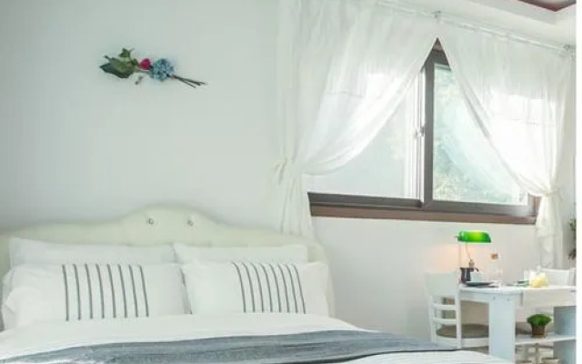 Yangpyeongwhite Tree Pension