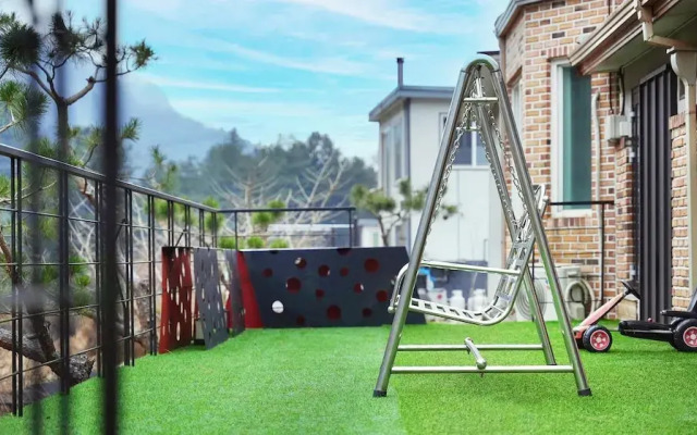 Gapyeong Hohokids Poolvilla