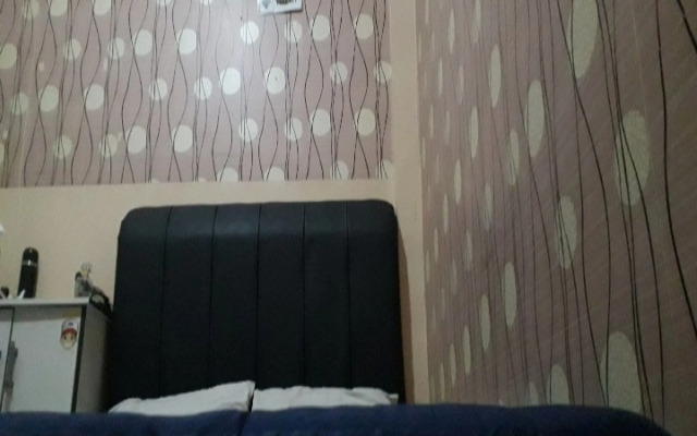 OYO 90706 Kost Alam Jaya Syariah