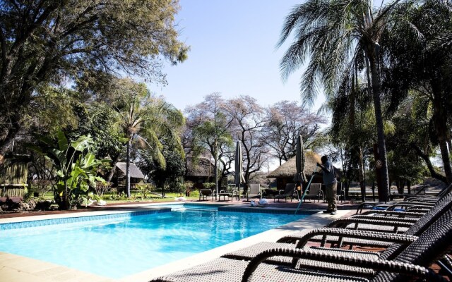 Hakusembe River Lodge