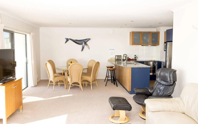 The Reef Beachfront Apartments