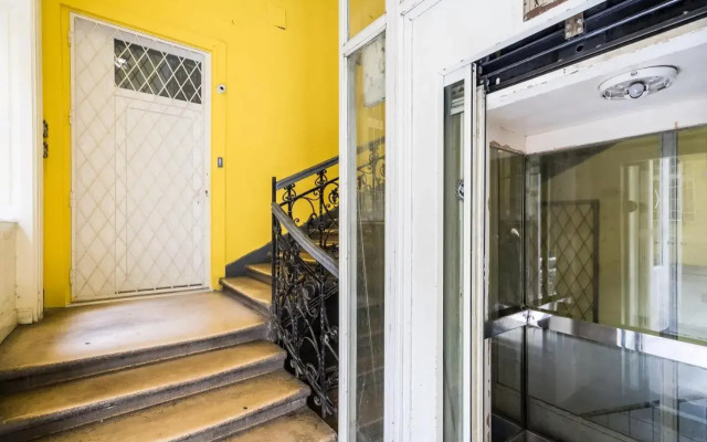 Lucky 50 Apartment
