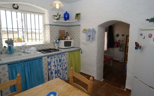 Attractive Holiday Home With Cheerful and Well-kept Interior Near Nerja