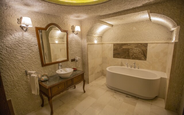 Artemis Cave Suites - Adults Only