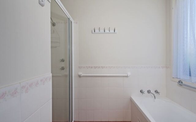 The Bay House, 48 Government Road