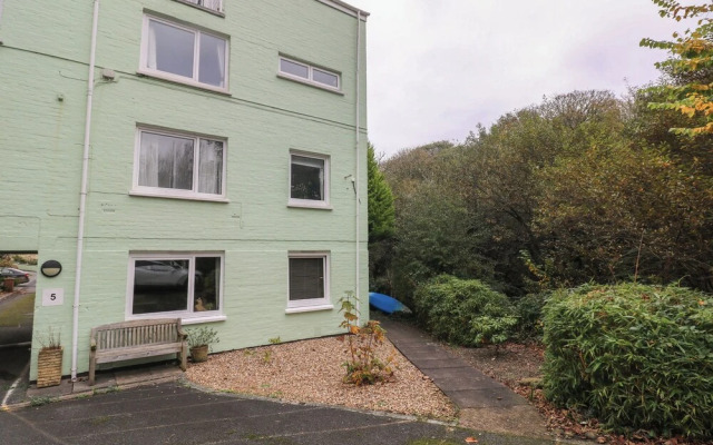 Kittiwake, Apartment 22