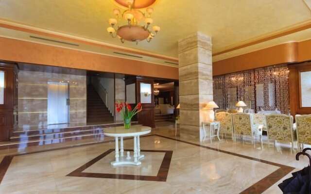 Hotel Roman By Dumbrava Business Resort