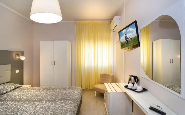 City Hotel