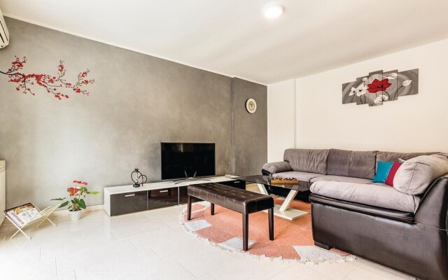 Stunning Home in Pula With Wifi and 5 Bedrooms