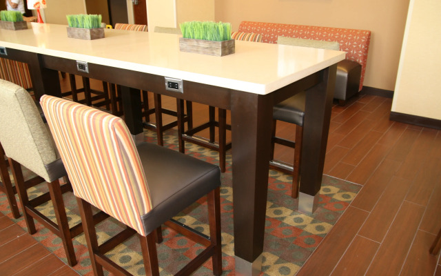 Hampton Inn & Suites Oxford Anniston