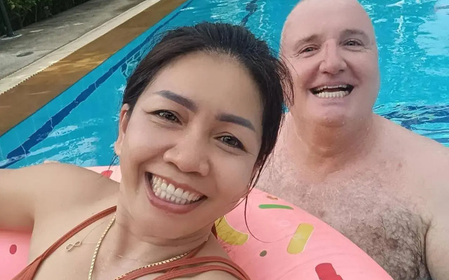 Smile House & Pool