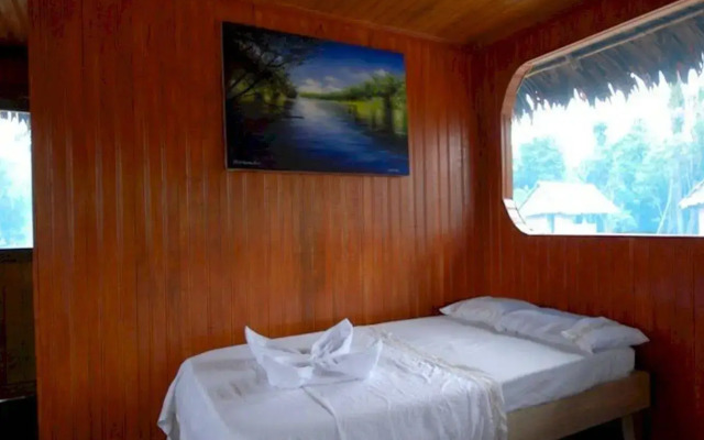 Amazon Sunrise Lodge & Expeditons