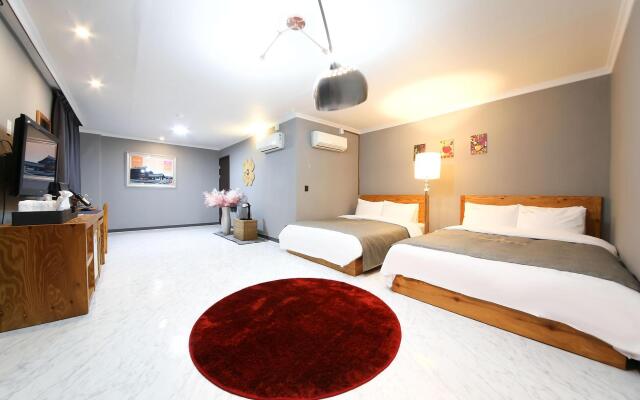 Gung Business Hotel