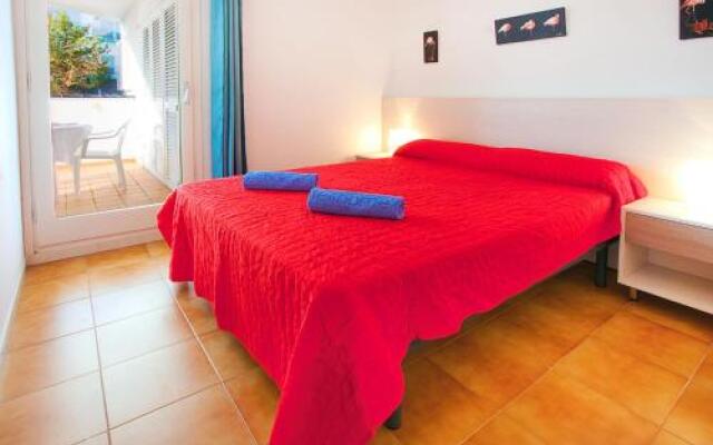 Apartment Platja de Roses.9