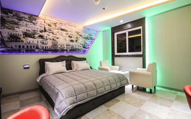 Sancheong Hyu And Joy