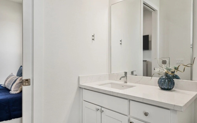 Tidewater 4 Bedroom Home by RedAwning