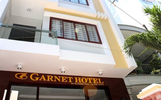Garnet Hotel