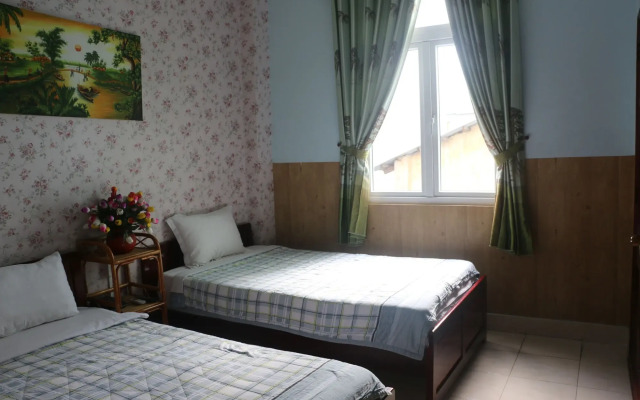 Kim Long Hotel