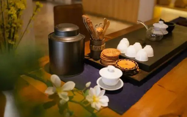 Yin Theme Hot Spring Villa Inn