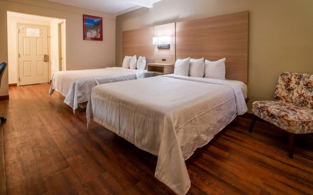 Quality Inn Bishop near Mammoth