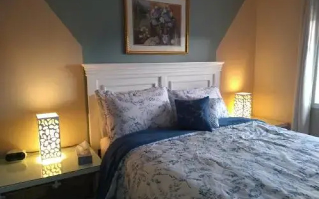Kingdom Lodge Bed & Breakfast