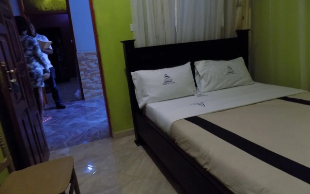 Elegant Motel