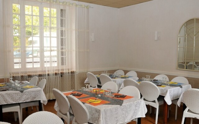 Hôtel Le Cheval Blanc