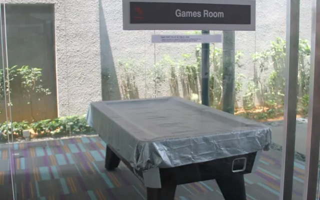 Summer Suites Express by Subhome - Hostel