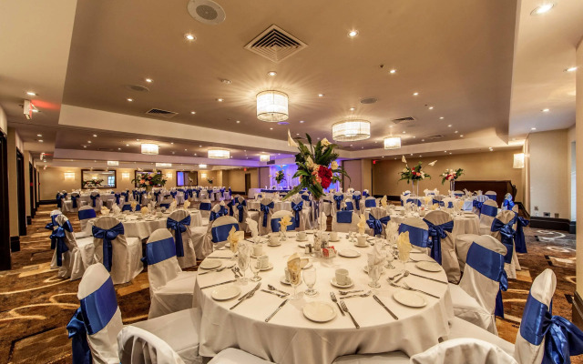 Radisson Hotel Montreal Airport